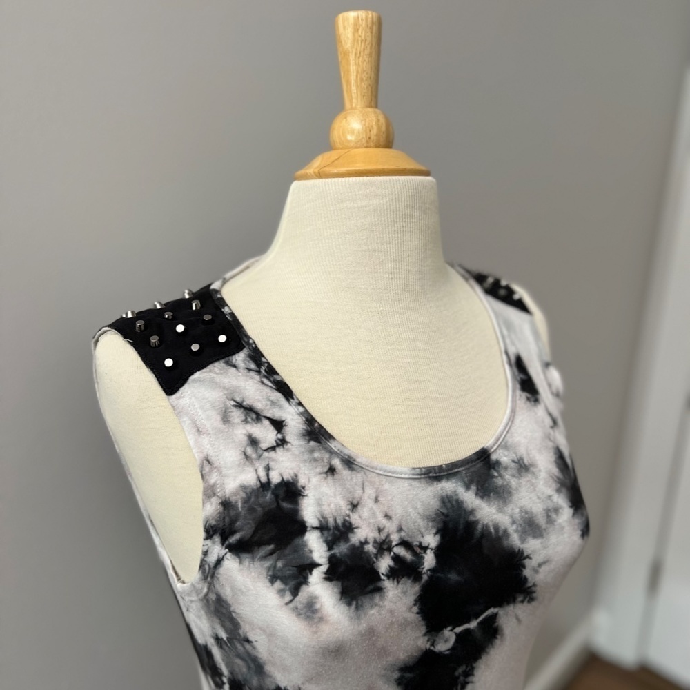 Chelsea & Violet Tie Dye Studded Sleeveless Tank Sz XS